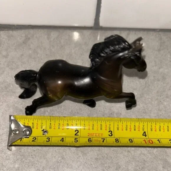Breyer Stablemate Toy 3" Tall by 4" long Bay Horse - Picture 3 of 7